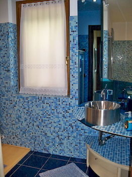 B&B Villa Fior Di Loto Лимоне-суль-Гарда Экстерьер фото
