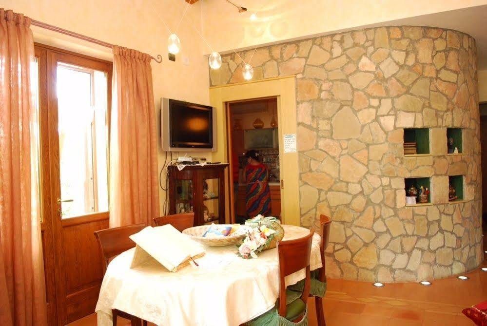 B&B Villa Fior Di Loto Лимоне-суль-Гарда Экстерьер фото